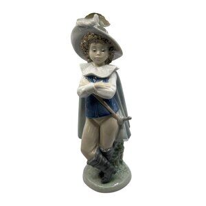 Nao By Lladro Spanish Porcelain Figurine Of Boy In Cavalier Hat & Cape